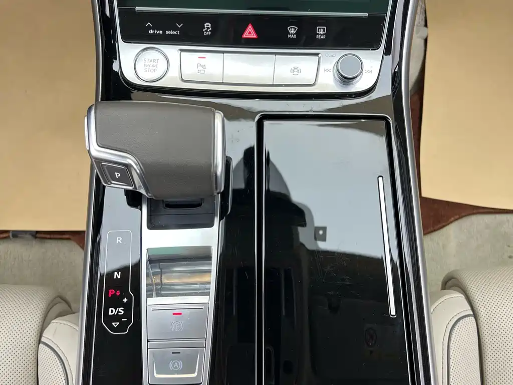 Audi A8 2019 facelift Plus A8L 55 TFSI quattro luxury model купить на сайте DeffCars