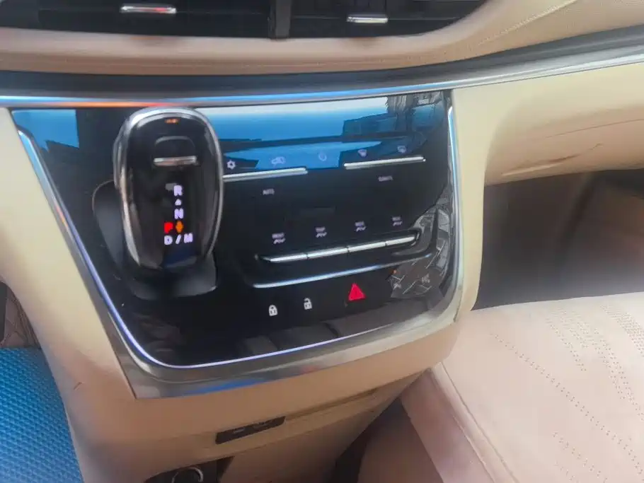 Buick GL8 2022 Land Business Class 652T Luxury купить на сайте DeffCars