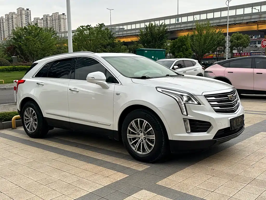 Cadillac XT5 2018 25T luxury model купить на сайте DeffCars