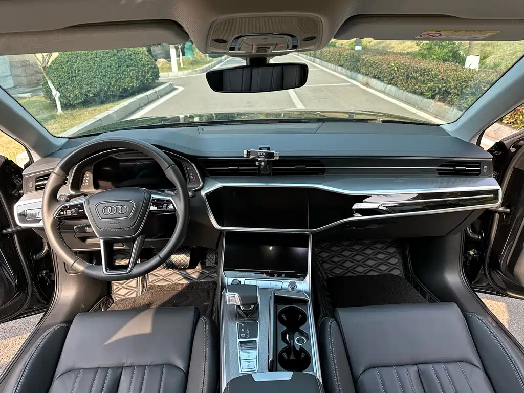Audi A6L 2024 45 TFSI Premium Dynamic Model купить на сайте DeffCars