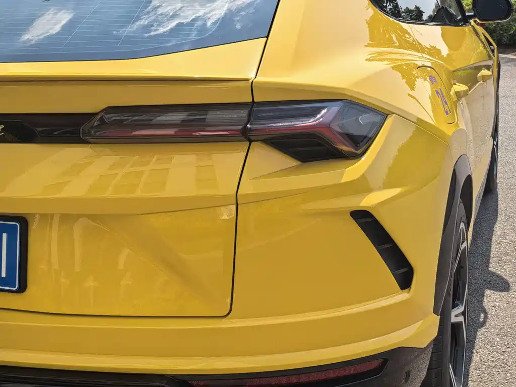 Urus 2022 4.0T V8 Performante купить на сайте DeffCars