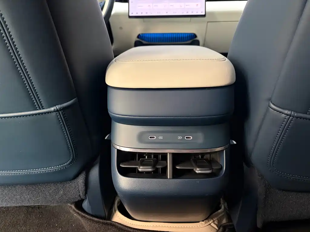 Jikrypton 007 2024 rear-wheel drive enhanced version 75kWh купить на сайте DeffCars