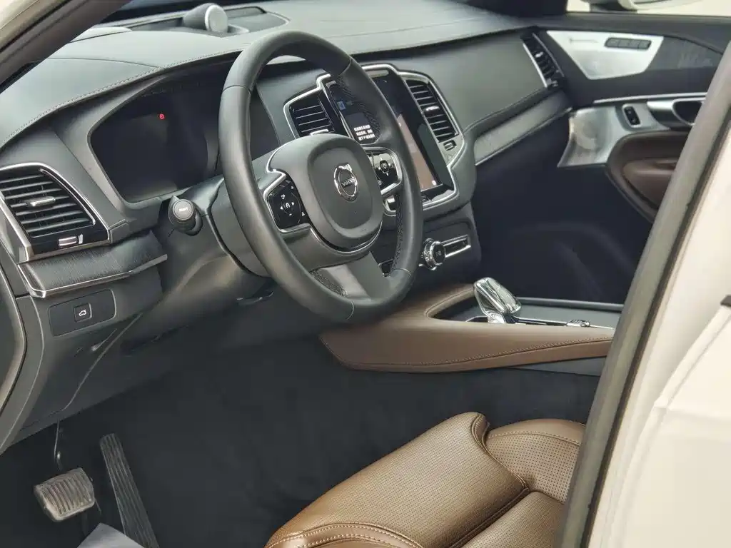 Volvo XC90 2023 B6 Zhiya Luxury Edition 7 seats купить на сайте DeffCars
