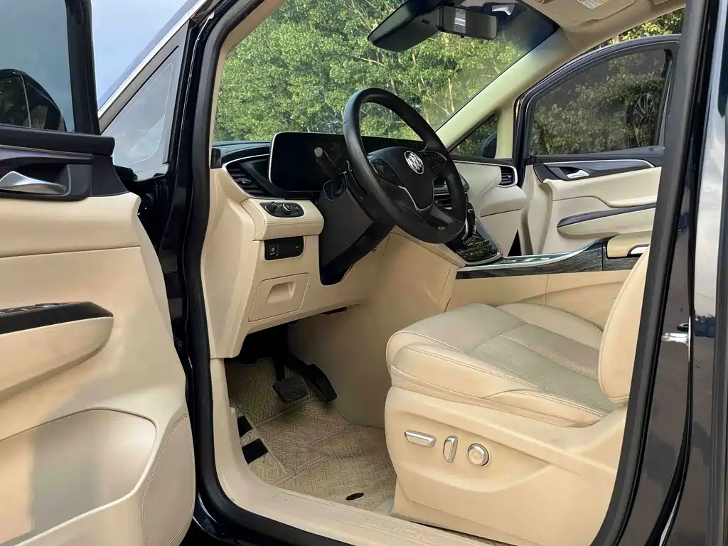 Buick GL8 2023 ES Lu Zun Exclusive Type купить на сайте DeffCars