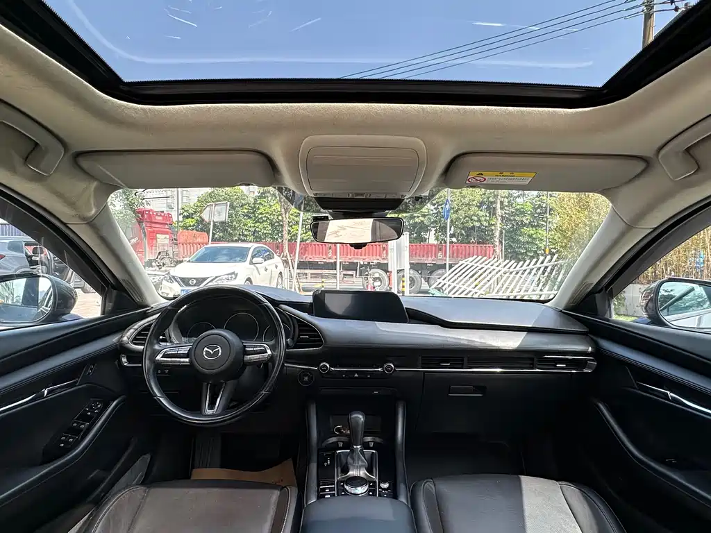 Mazda3 Angkesela 2020 2.0L Automatic Premium Edition купить на сайте DeffCars