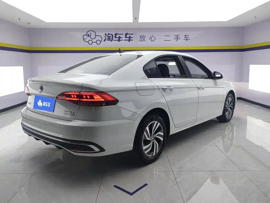 Bora 2025 200TSI DSG Yue Xing Navigation Edition купить на сайте DeffCars