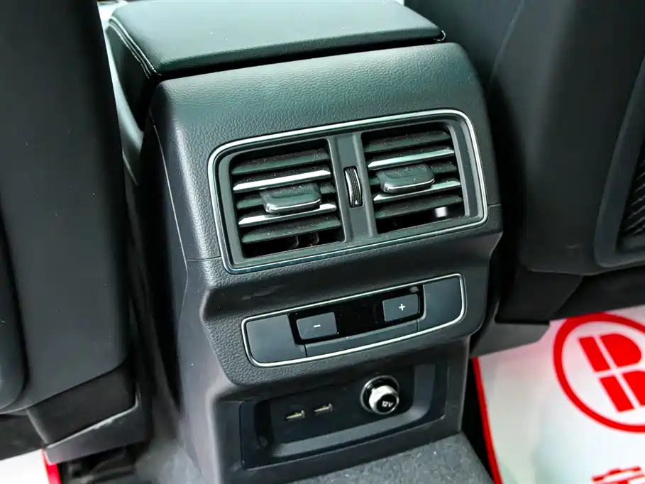 Audi Q5L 2023 40T luxury and dynamic model купить на сайте DeffCars