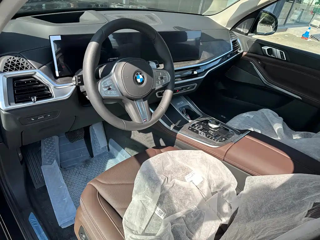 BMW X5 2025 xDrive 30Li Exclusive M Sports Night Package купить на сайте DeffCars