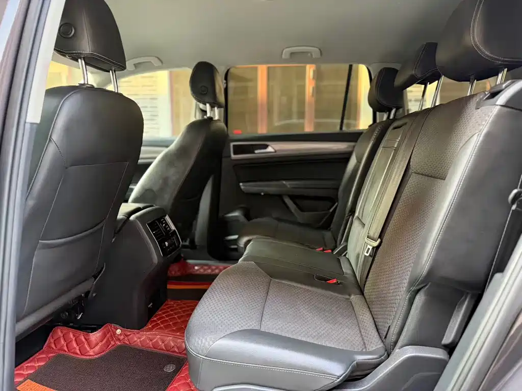 Touron 2019 380TSI four-wheel drive comfort version National VI купить на сайте DeffCars
