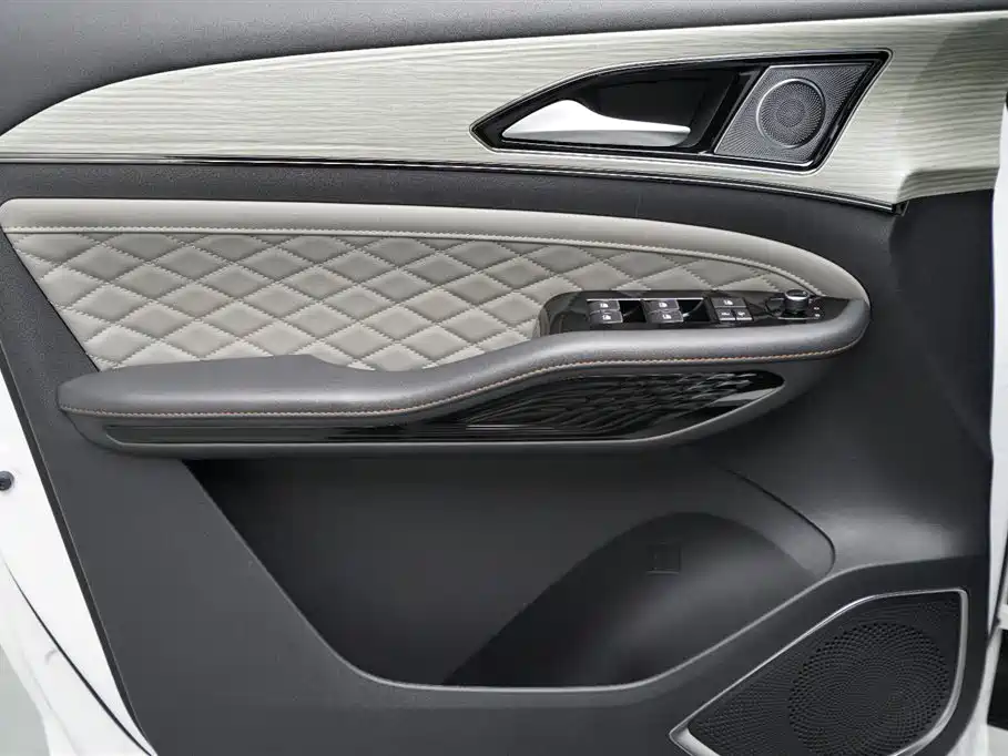 Fengxing Yacht 2024 1.5T DCT Sea View Edition купить на сайте DeffCars