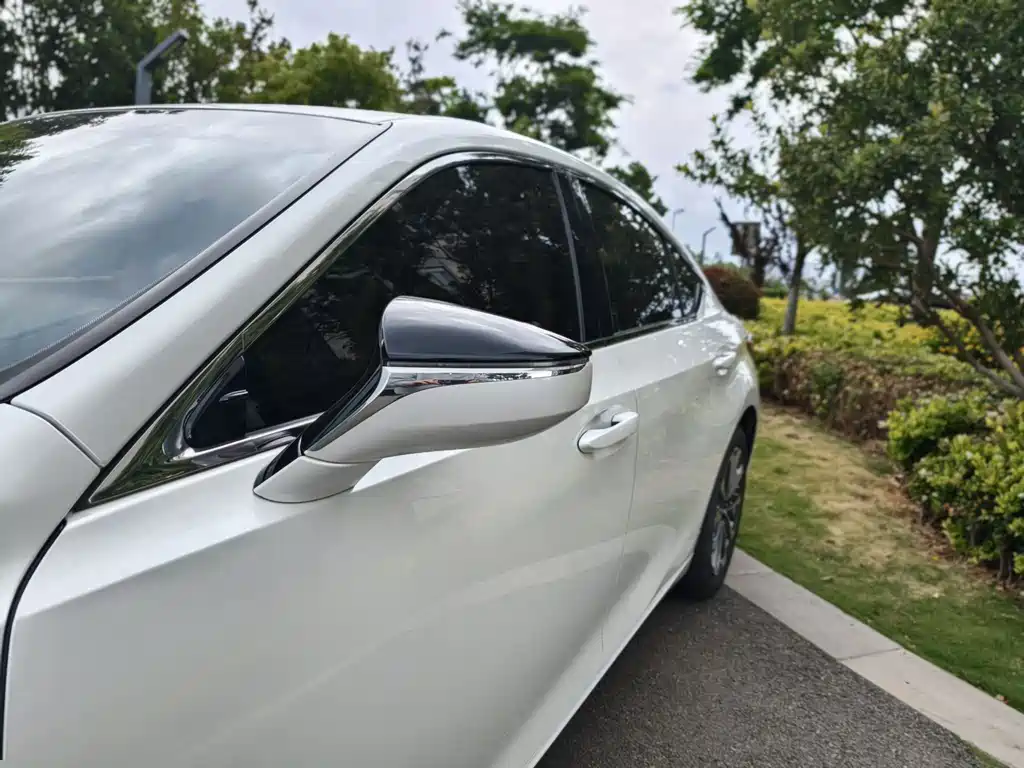 Lexus ES 2022 200 Excellence Edition купить на сайте DeffCars