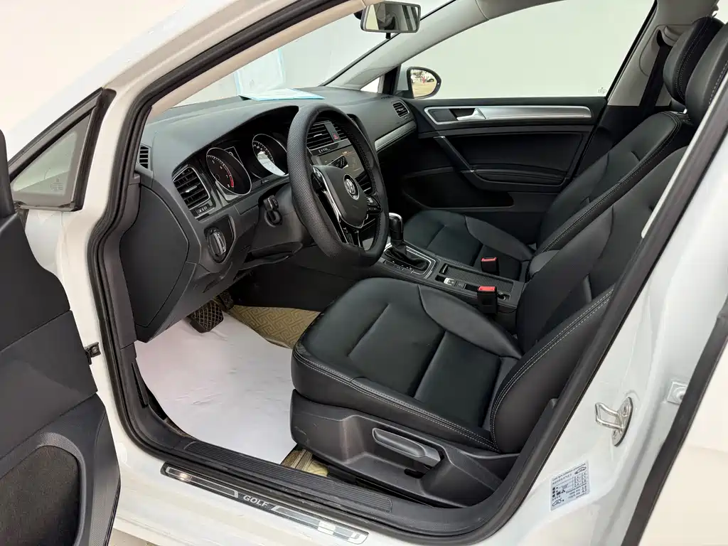 Golf 2020 280TSI DSG comfort model купить на сайте DeffCars
