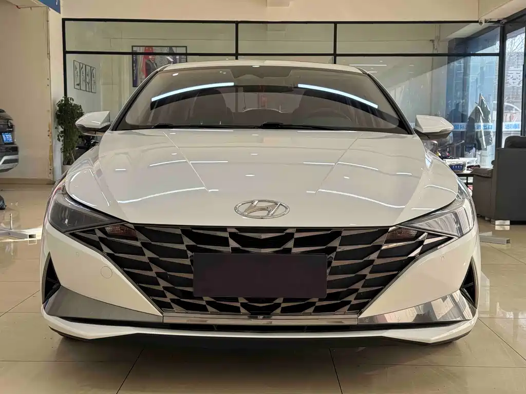 Elantra 2022 1.5L CVT LUX Premium Edition купить на сайте DeffCars