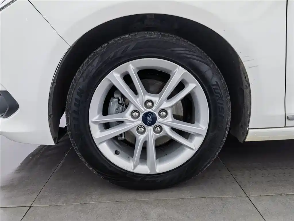 Forex 2019 facelift 1.5L automatic enjoyment type National VI купить на сайте DeffCars