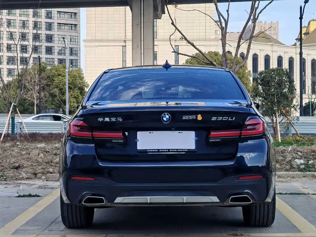 BMW 5 Series 2022 facelift 525Li M Sports Package купить на сайте DeffCars