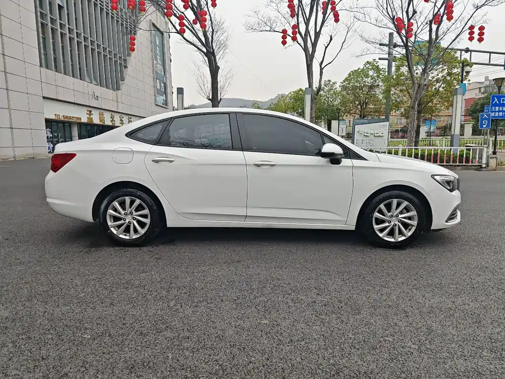 Weilan 2019 Sedan 15S Automatic Enterprising купить на сайте DeffCars
