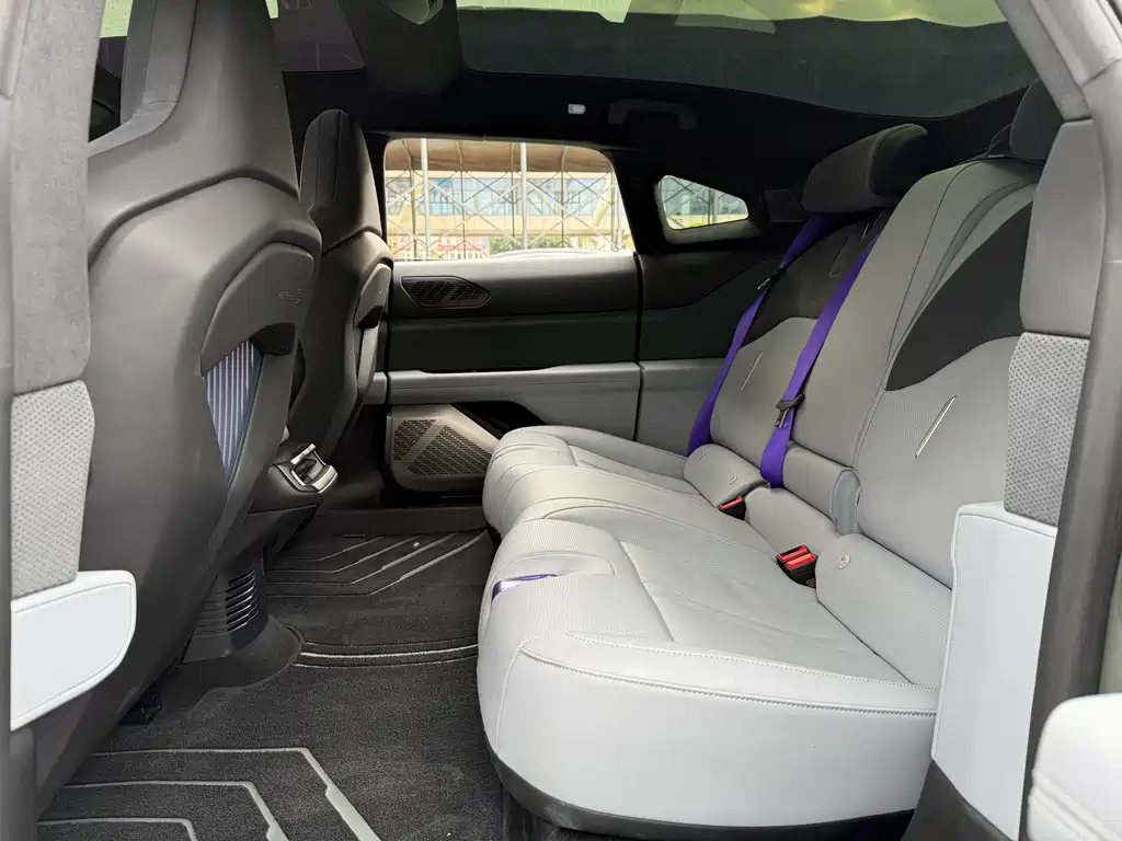 Gaohe HiPhi Z 2023 five-seater version купить на сайте DeffCars