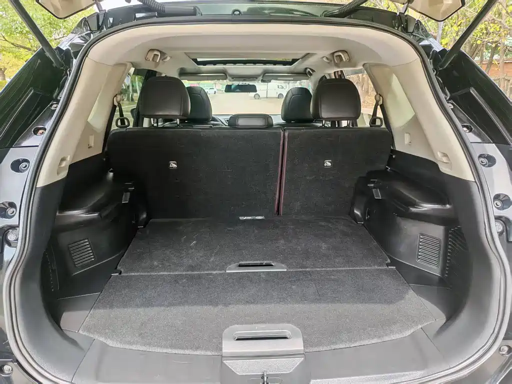 X-Trail 2017 2.0L CVT Comfort Edition 2WD купить на сайте DeffCars