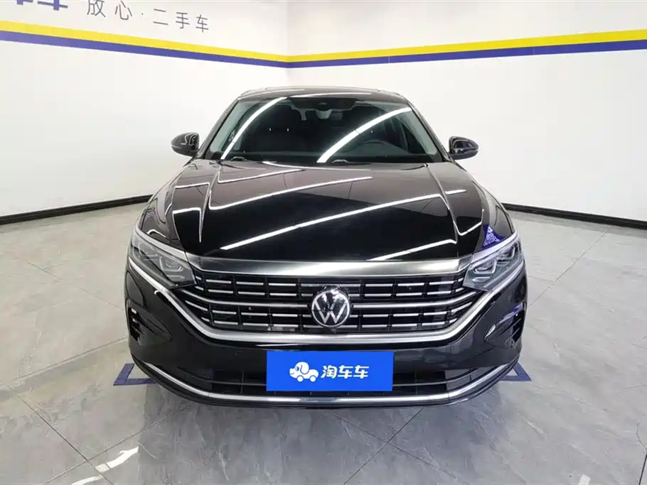 Passat 2022 330TSI Deluxe Edition купить на сайте DeffCars