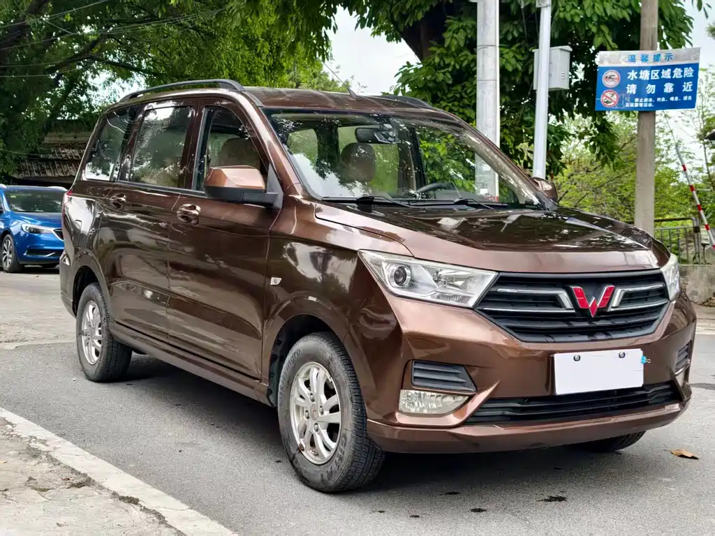 Wuling Hongguang 2019 1.5L S Standard National VI LAR купить на сайте DeffCars
