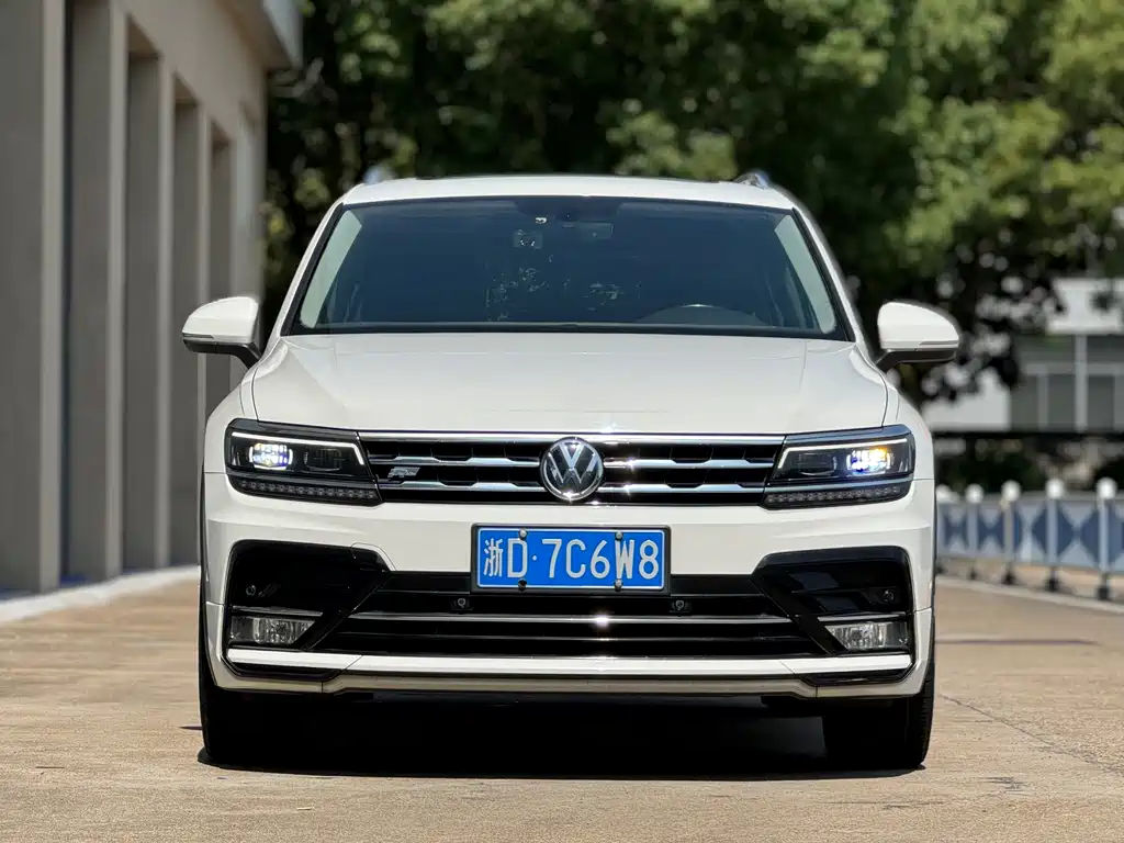 Tiguan L 2019 330TSI automatic two-wheel drive R-Line flagship version National VI купить на сайте DeffCars
