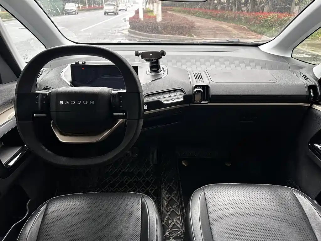 Baojun KiWi EV 2022 Artist’s Light Edition Lithium Iron Phosphate купить на сайте DeffCars