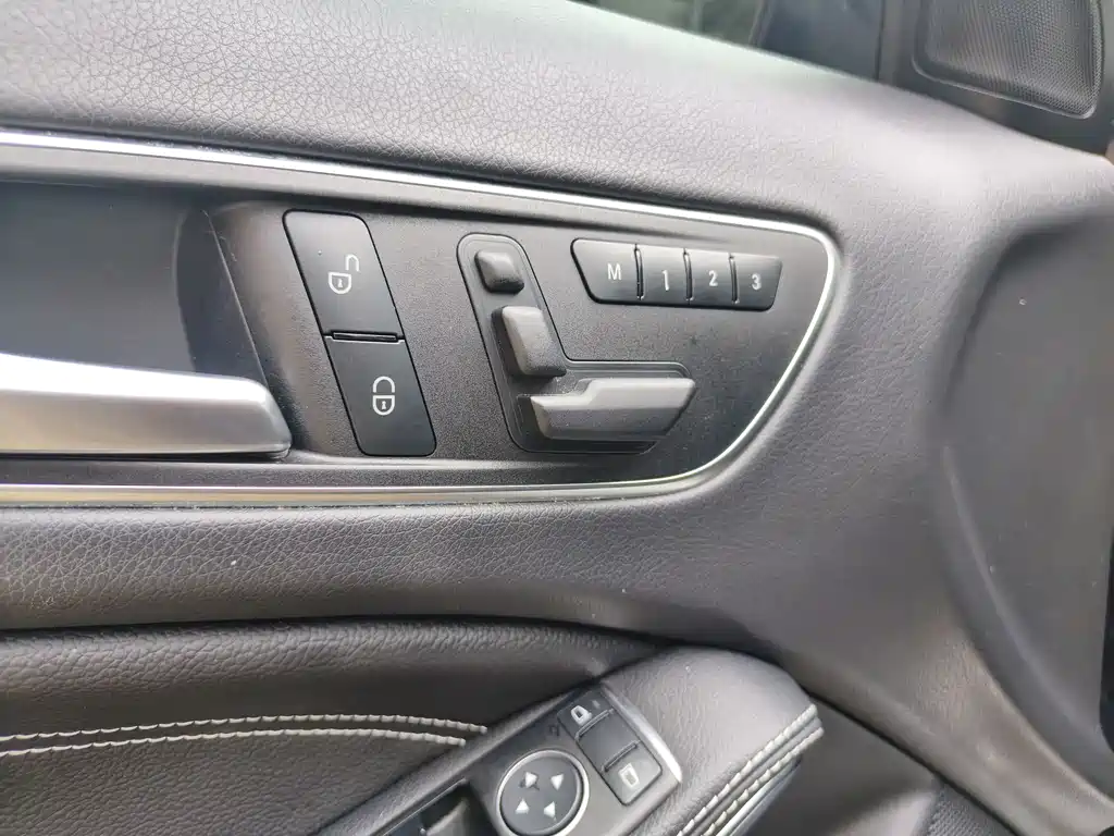 Mercedes GLA 2016 200 Fashion Edition купить на сайте DeffCars