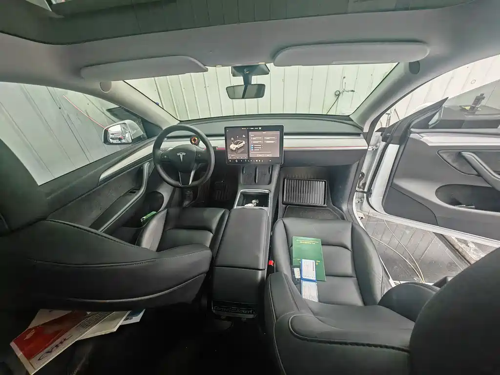 Model Y 2023 long-range all-wheel drive version купить на сайте DeffCars