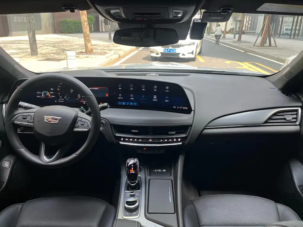 Cadillac CT5 2024 28T Luxury Pro купить на сайте DeffCars