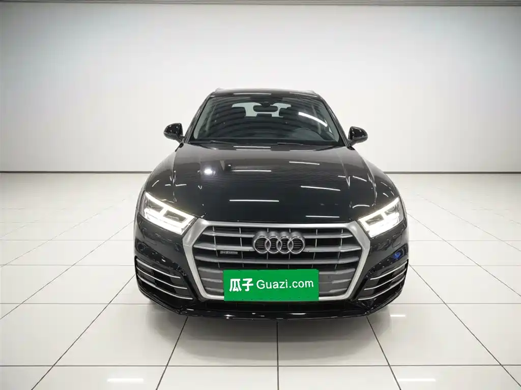 Audi Q5L 2018 40 TFSI enjoys fashionable style, National VI купить на сайте DeffCars