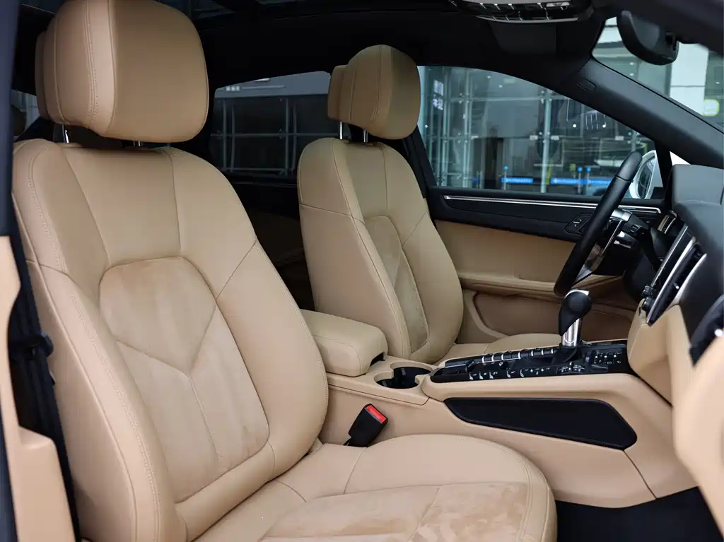 Macan 2017 Macan 2.0T купить на сайте DeffCars