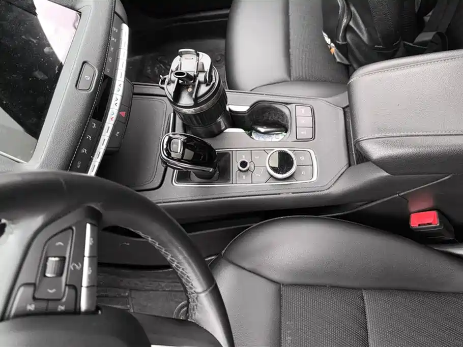 Cadillac XT4 2022 28T two-wheel drive fashion model купить на сайте DeffCars