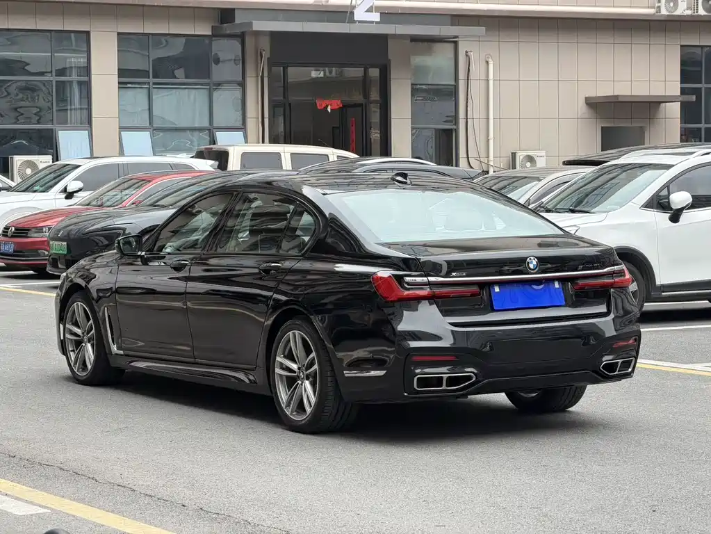 BMW 7 Series 2018 730Li Leading M Sports Package купить на сайте DeffCars