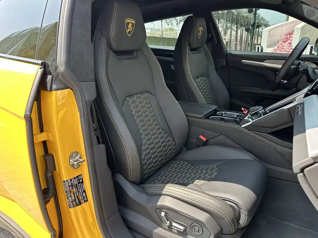 Urus 2021 4.0T V8 купить на сайте DeffCars