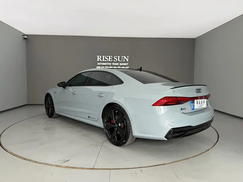 Audi A7L 2024 45 TFSI quattro RS package racing version купить на сайте DeffCars