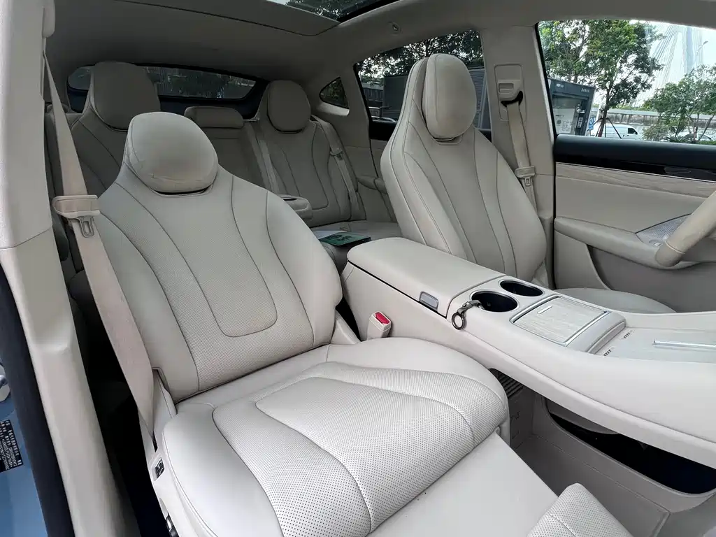 Zhijie R7 2024 pure electric 736km UItra купить на сайте DeffCars