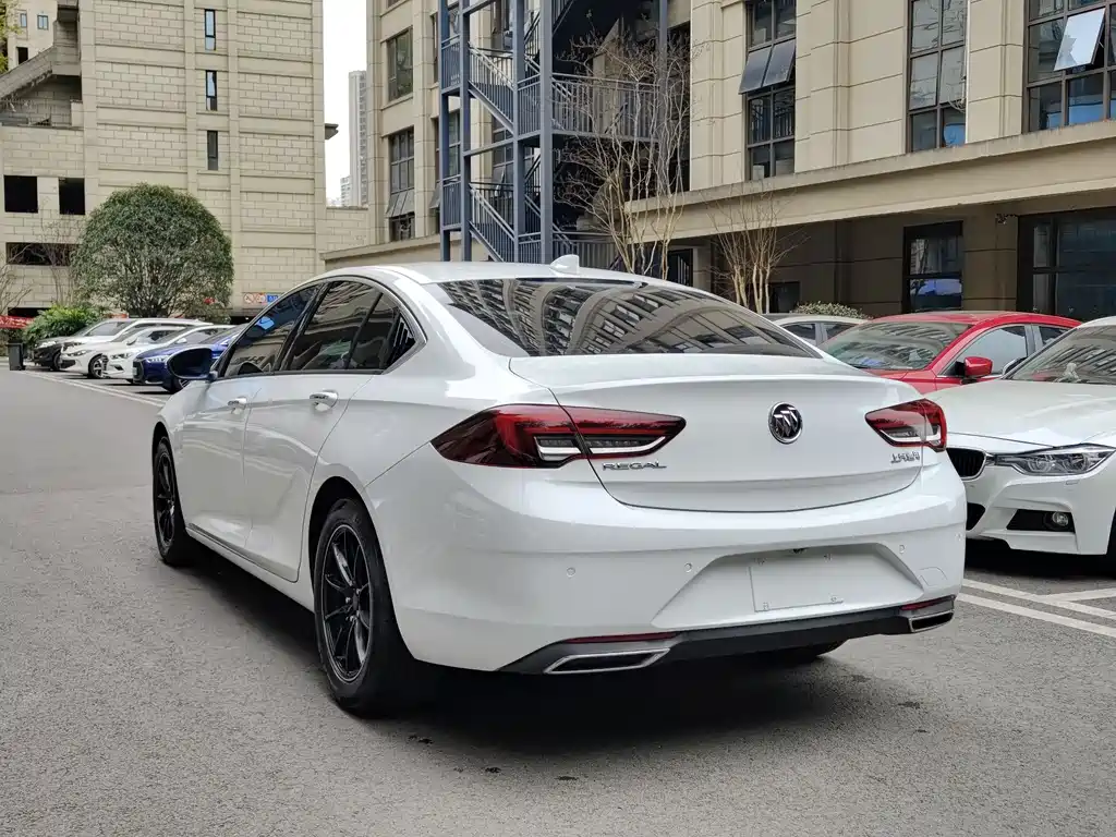 Regal 2020 552T Elite купить на сайте DeffCars