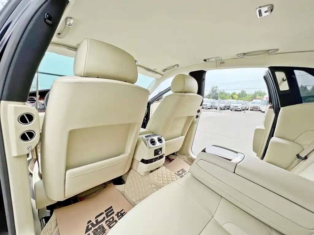 Ghost 2010 6.6T Standard Edition купить на сайте DeffCars