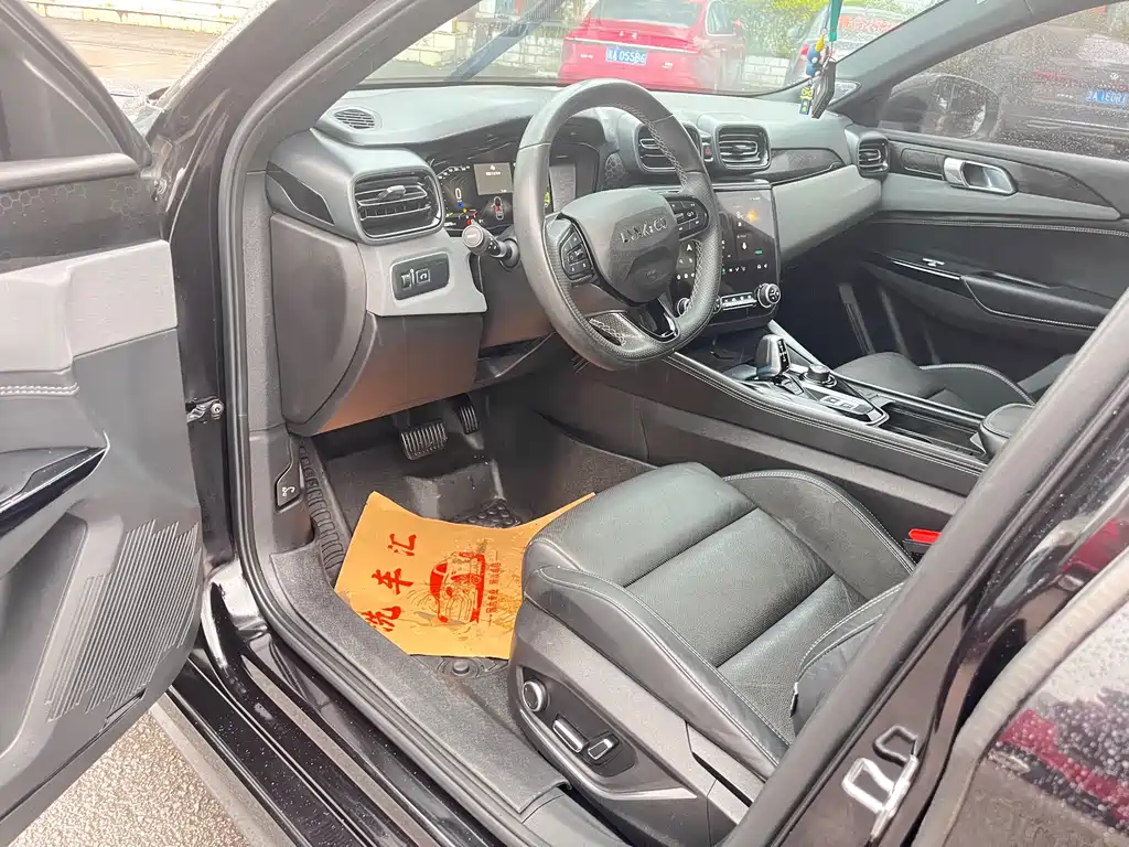 Lynk & Co 03 2022 2.0TD DCT Plus купить на сайте DeffCars