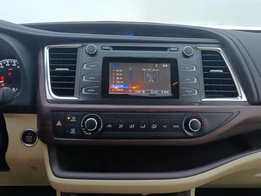 Highlander 2018 2.0T four-wheel drive elite version 7 seats National V купить на сайте DeffCars