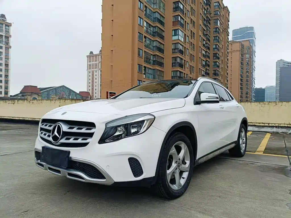 Mercedes-Benz GLA 2018 GLA 200 Dynamic купить на сайте DeffCars