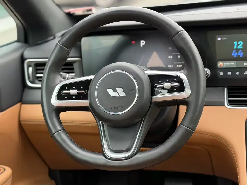 Ideal ONE 2021 extended range 6-seater version купить на сайте DeffCars