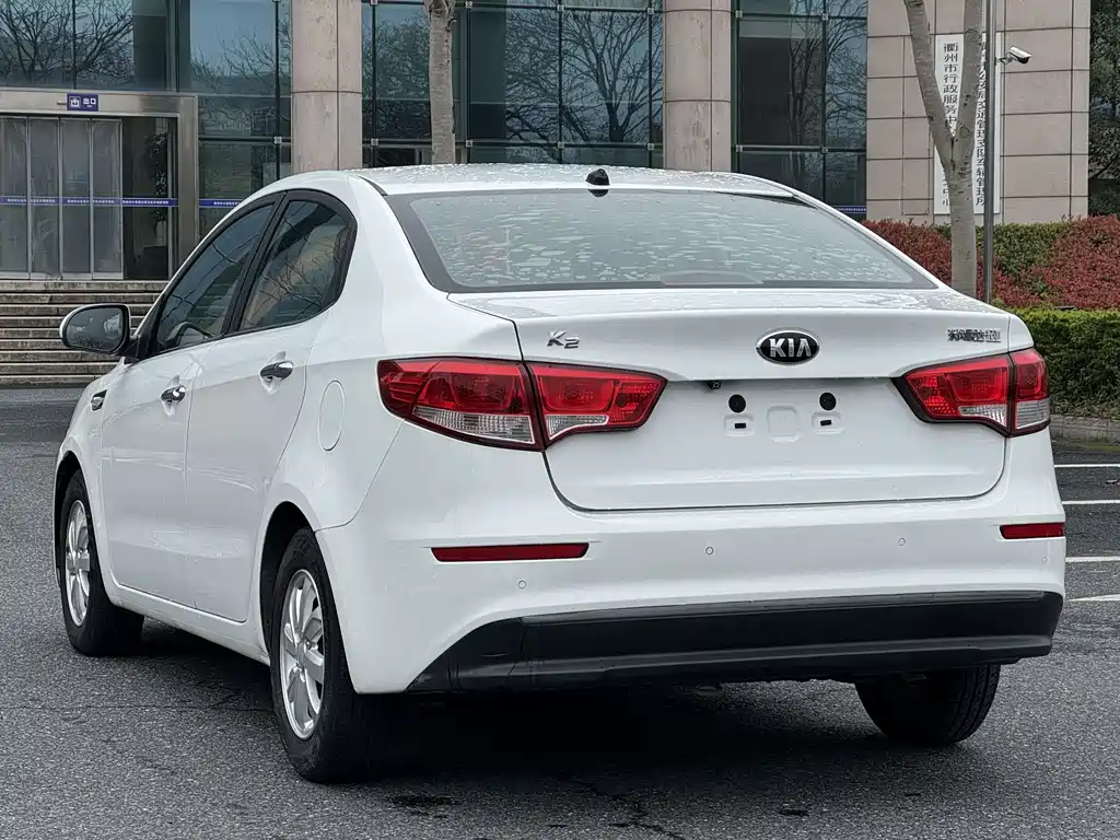 Kia K2 2015 Sedan 1.4L AT GLS купить на сайте DeffCars