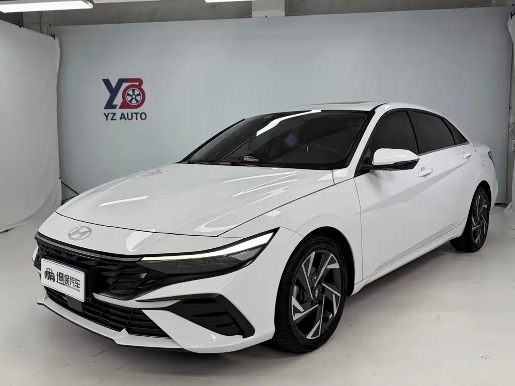 Elantra 2023 1.5L CVT LUX Premium Edition купить на сайте DeffCars