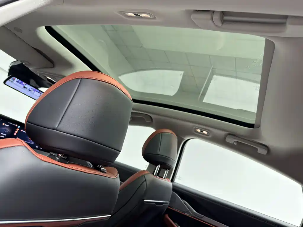 Lincoln Z 2025 2.0T Premium Edition купить на сайте DeffCars