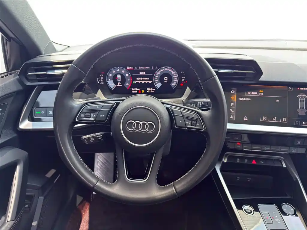 Audi A3 2024 A3L Limousine 35 TFSI Fashionable and Sporty купить на сайте DeffCars