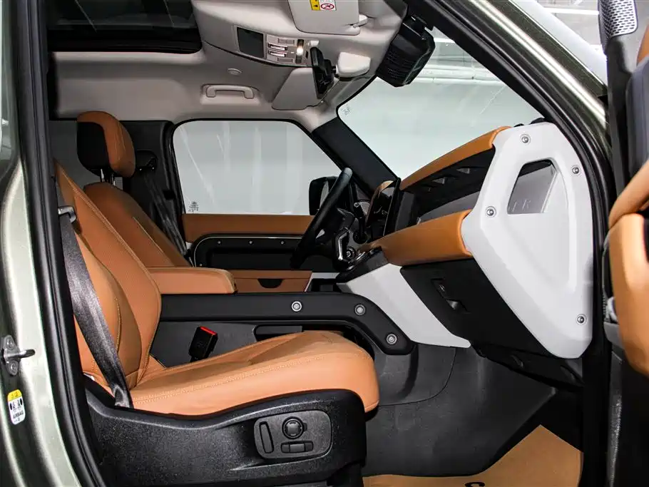 Land Rover Defender 2023 facelift 110 3.0T P400 Dark Special Edition купить на сайте DeffCars