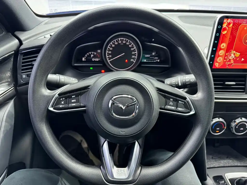 Mazda CX-4 2021 2.0L automatic two-wheel drive Blue Sky Vitality Edition купить на сайте DeffCars