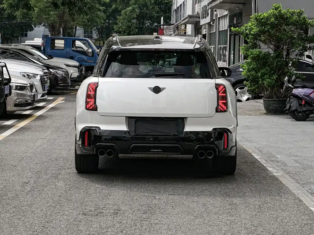 JCW COUNTRYMAN 2024 2.0T JOHN COOPER WORKS купить на сайте DeffCars