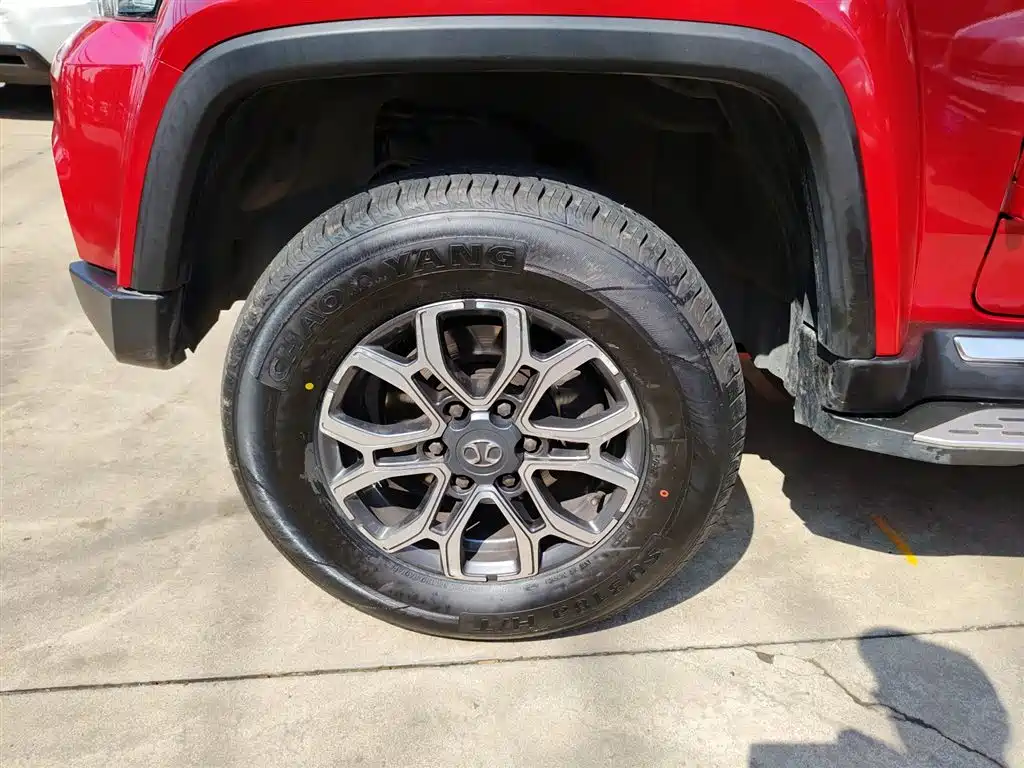Beijing Off-Road BJ40 2019 2.3T Automatic 4WD City Hunter Edition Exclusive Model National VI купить на сайте DeffCars